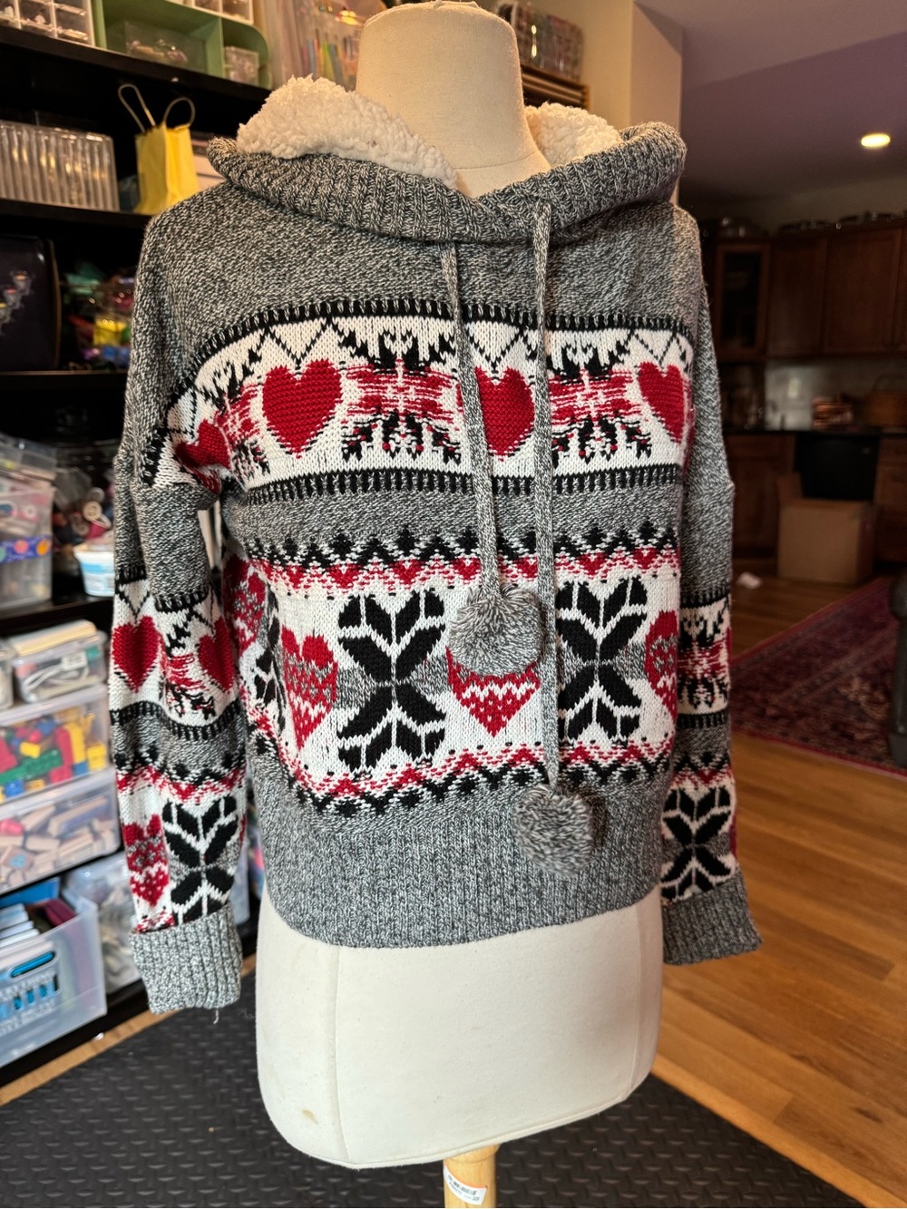 Yes Lola Sherpa hooded crop sweater sz M